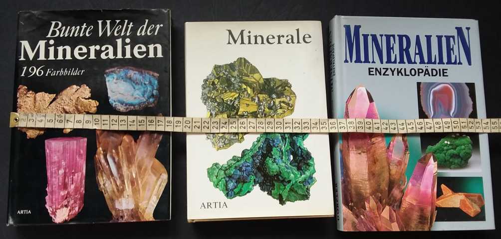 Kourimsky , J - Svenek , Jaroslav - Korbel , Petr -Novak , Milan    Mineralien Enzyklopädie  + Minerale + Mineralien   