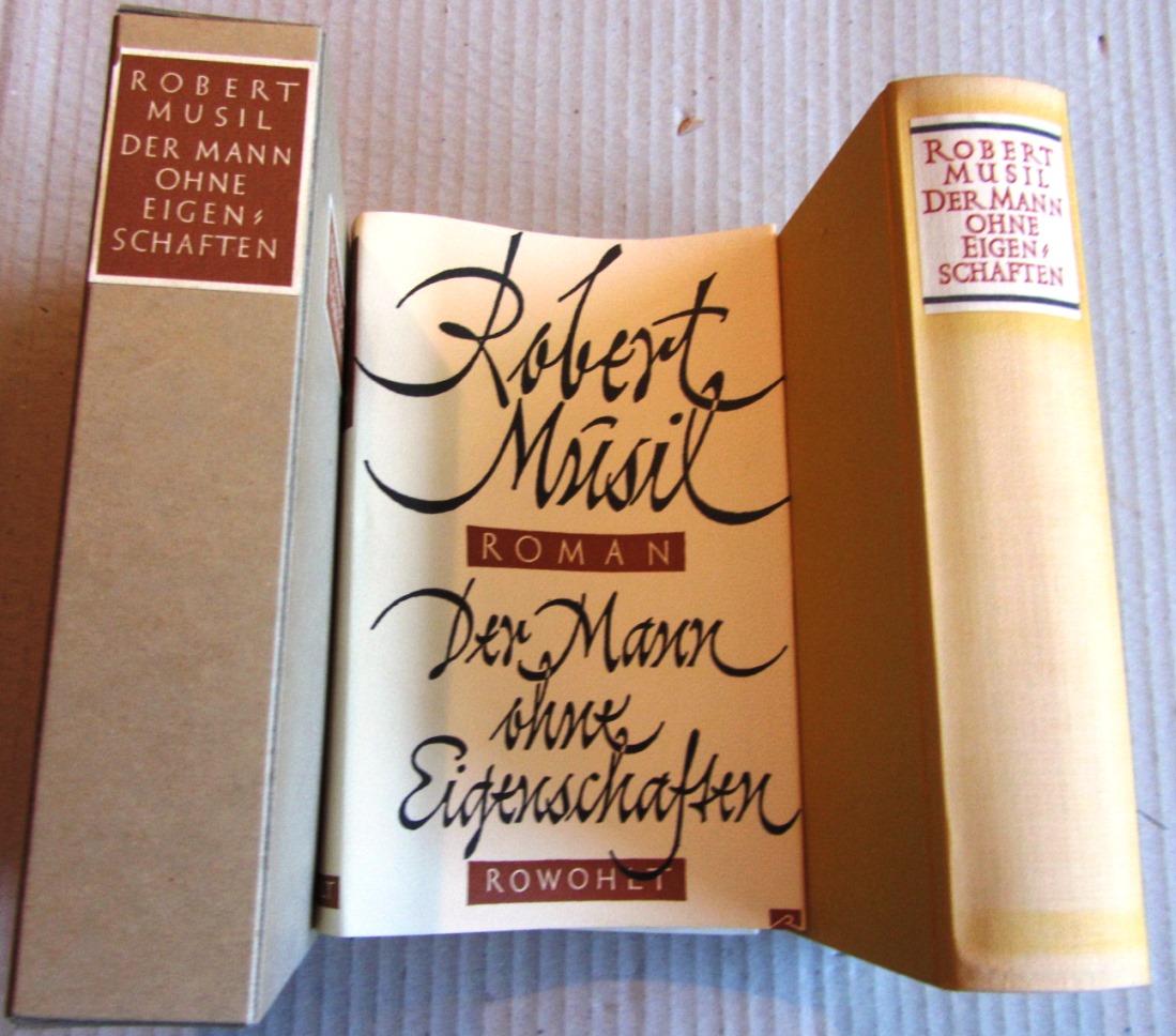 Musil, Robert:  Der Mann ohne Eigenschaften. Roman. Erstes und zweites Buch. Aus dem Nachlaß.  ("Gesammelte Werke in Einzelausgaben")  Hrsg. von Adolf Frisé. 