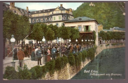   Ansichtskarte Bad Ems. Frühkonzert am Brunnen 