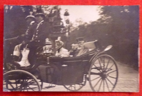   Ansichtskarte AK Großherzog Friedrich von Baden mit Frau in der Kutsche (Foto-Ak) 