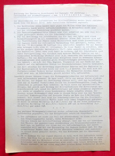 Buro, Andreas  Flugblatt: Erklärung des Zentralen Ausschusses der Kampagne für Abrüstung. Ostermarsch der Atomwaffengegner - zum LUFTSCHUTZ (Sept. 1964) 