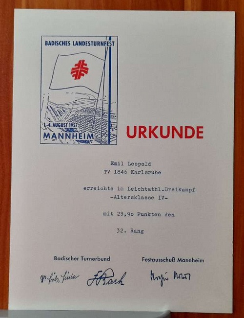   URKUNDE "für Emil Leopold TV 1846 Karlsruhe (KTV) (Erreichte beim Badischen Landesturnfest in Mannheim v. 1.-4. August 1957 den 32. Rang im Dreikampf) 