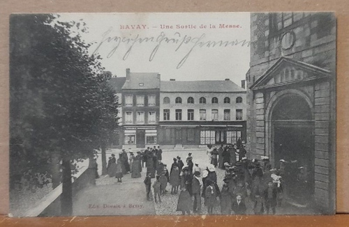   Ansichtskarte AK Bavay. Une Sortie de la Messe (als Feldpostkarte) 