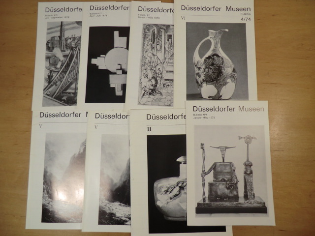 Herausgegeben von den Düsseldorfer Museen:  Bulletin Düsseldorfer Museen. Konvolut von acht Heften: 1/1970 - 4/1973 (zweimal vorhanden) - 4/1974 - 1/1978 - 2/1978 - 3/1978 - 1/1979 