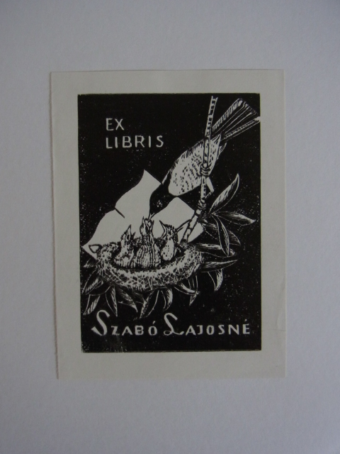 Unbekannter Künstler:  Exlibris Szabo Lajosne. Vogel füttert seine Jungen im Nest 