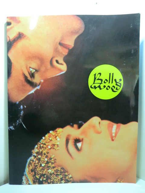 Schneider, Alexandra (Hrsg.):  Bollywood. Das indische Kino und die Schweiz. Ausstellung Museum für Gestaltung Zürich, 25. Mai bis 08. September 2002 