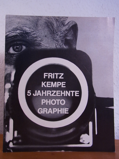 Spielmann, Heinz (Katalog):  Fritz Kempe. Fünf Jahrzehnte Photographie. Ausstellung im Museum für Kunst und Gewerbe, Hamburg, 04. April bis 05. Mai 1974 