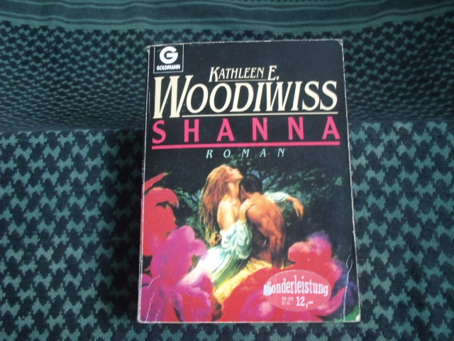 Woodiwiss, Kathleen E.  Shanna 