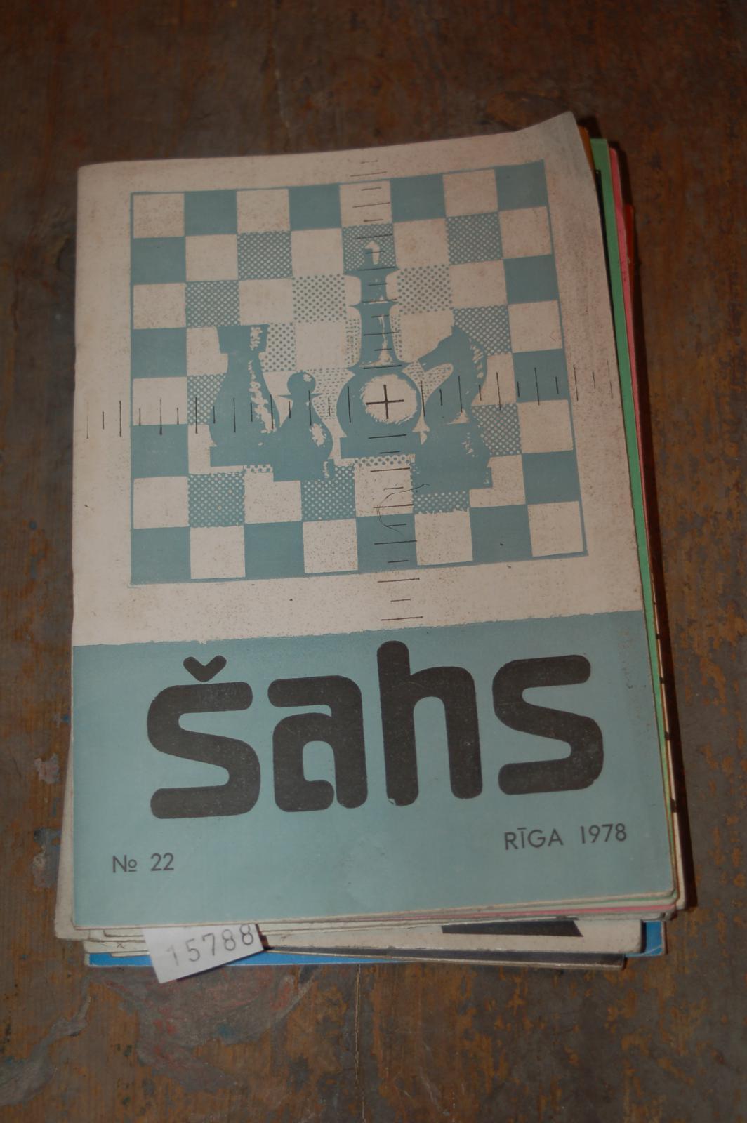 Konvolut lettischer Schachzeitschriften  Sahs : Heft 13 1973; 5,13 1975; 1,2,6,8,13,21 1976; 5,16 1977; 22 1978 
