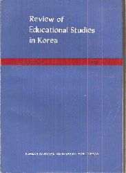 Kyung-Soo,Kim  Review of Educational Studies in Korea Volume One 