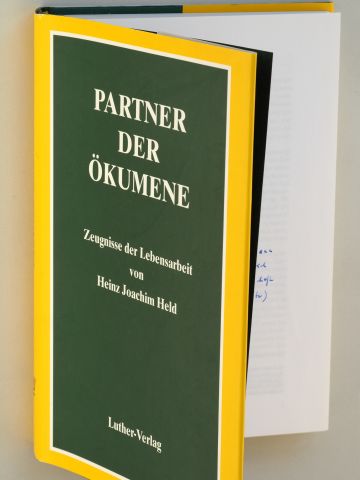 Held, Heinz Joachim:  Partner der Ökumene. Zeugnisse der Lebensarbeit. Hrsg. von Rüdiger Schloz. 