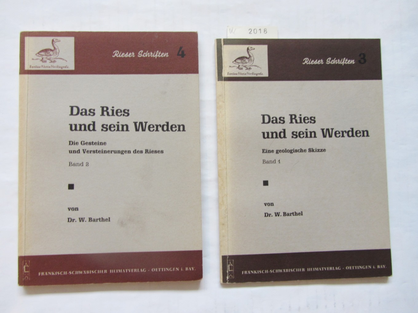 Barthel, W.:  Das Ries und sein Werden. Band 1 und 2. (1. Eine geologische Skizze.  2. Die Gesteine und Versteinerungen des Rieses). = "Rieser Schriften" 3 + 4. 