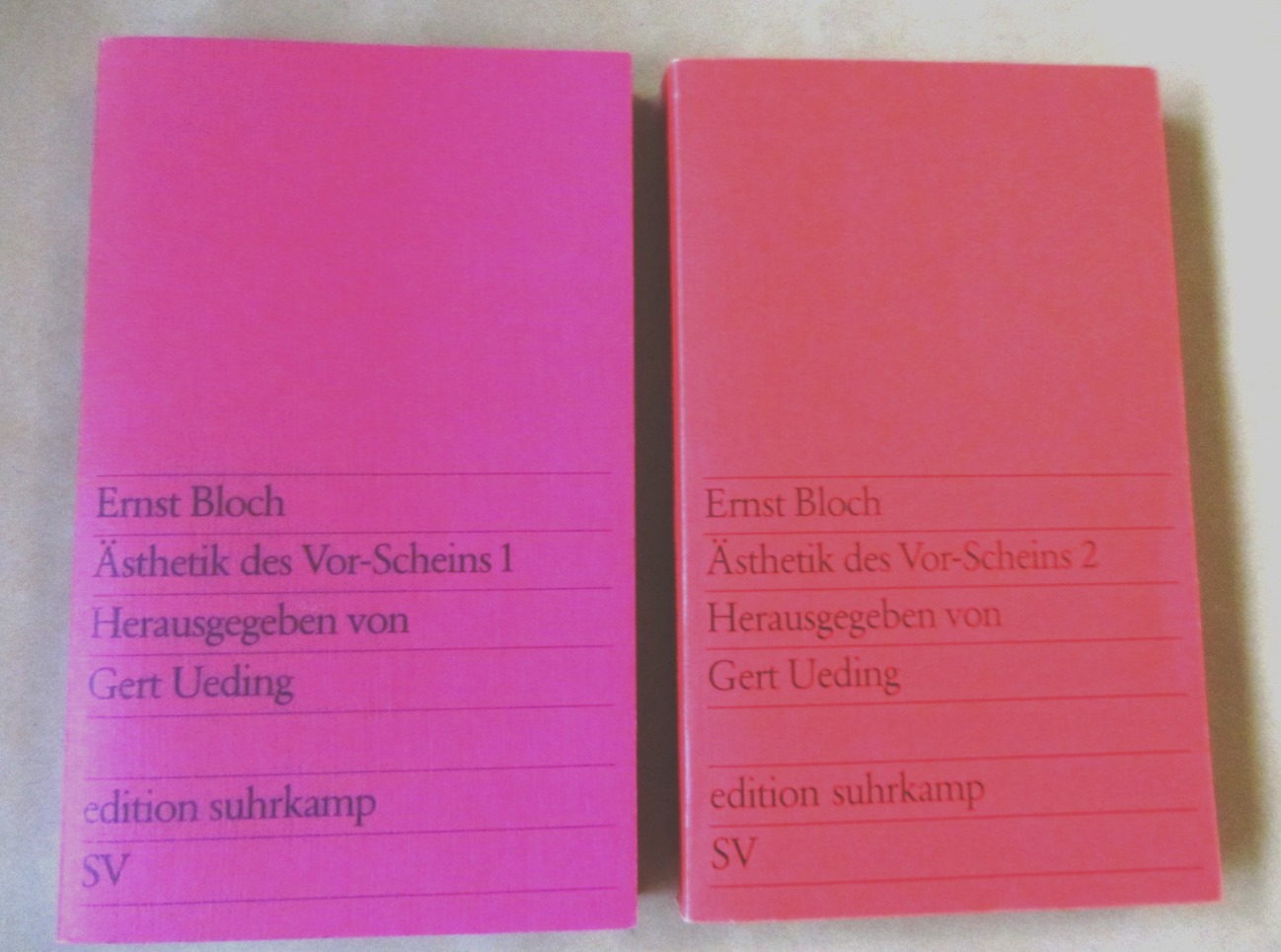 Bloch, Ernst:  Ästhetik des Vor-Scheins. 2 Bände. ("edition suhrkamp", 726/732) 