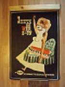 Die Distel am Bahnhof Friedrichstrasse.  Original Plakat (Distel-Plakat / Poster): "Bette sich wer kann". Plakat in Farbe 83,0 x 59,0 cm gemalt von Merten ´65, Kollage, Frau mit erhobenem Arm. 