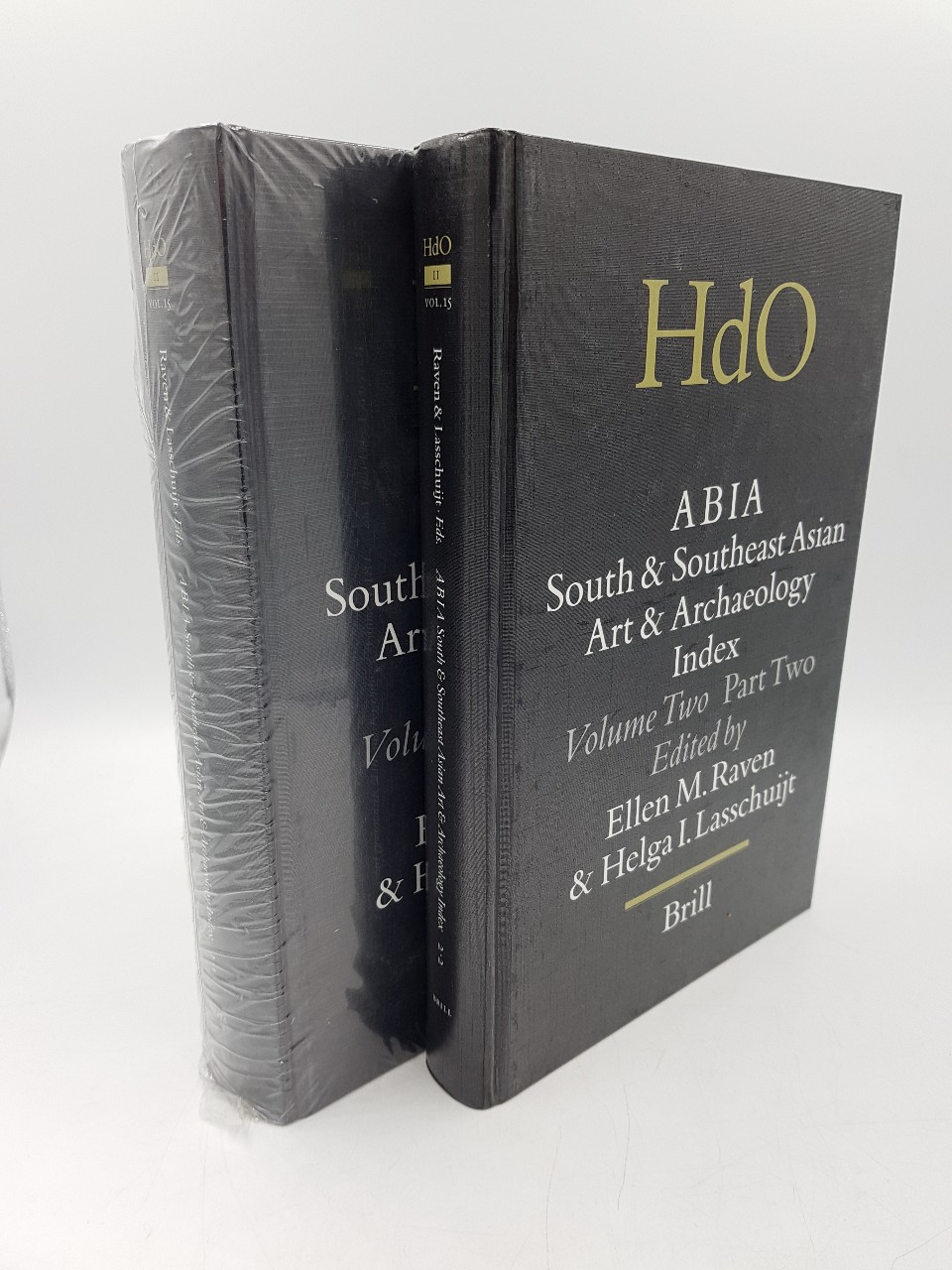 Raven, Ellen M. and Helga I. Lasschuijt:  ABIA: South and Southeast Asian Art and Archaeology Index. Volume Two; part 1 and 2. 2 vols.  (=HANDBOOK OF ORIENTAL STUDIES/HANDBUCH DER ORIENTALISTIK, HdO; 15,2) 