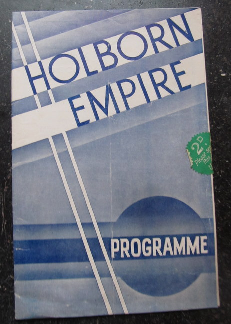 Ostrer, Mark (Managing Dir.); George (Dir.) Black und Bertie (Resident Manager) Adams  Programmheft / Programme Holborn Empire September 1937 
