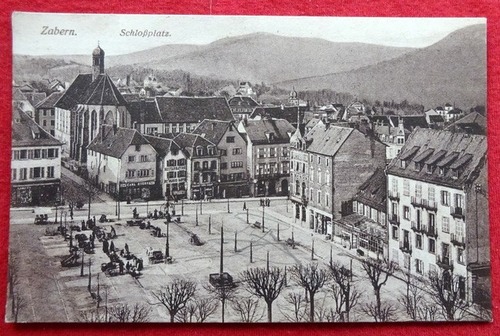  Ansichtskarte AK Zabern. Schlossplatz (Feldpost) 