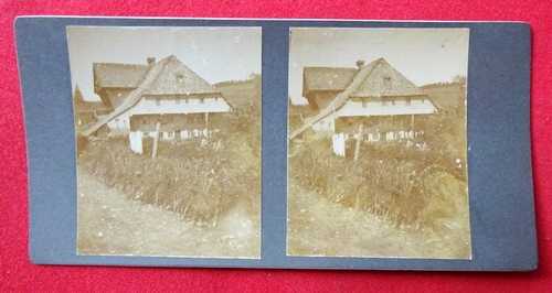  Original Stereoskopie-Fotografie (Stereobild. Stereophotographie). Schwarzwaldhaus bei Furtwangen 1910 