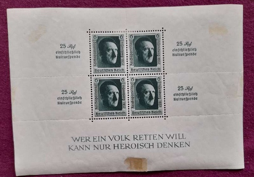   4er Block zum 48. Geburtstag v. Hitler 6Pf mit Text "Wer ein Volk retten will, kann nur heroisch denken" und Randaufdruck "25Rpf einschließlich Kulturspende" (Wasserzeichen: Hakenkreuze) 