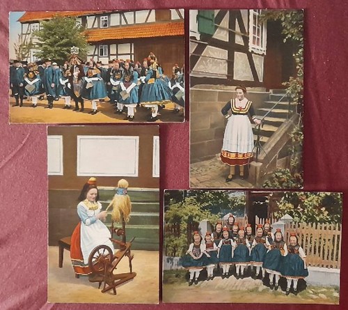   Ansichtskarte AK 4 Karten Hessische Trachten (Brautpaar; Schwälmer Mädchen; Hessenmädchen am Sonntag; Am Spinnrad) 