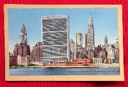   Ansichtskarte United Nations Headquarters and Midtown Manhattan Skyline New York City (geschrieben v. einem Herbert an Dr. Gabriele Wlker (s. Beschreibung unten) 