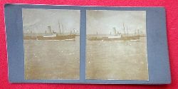   Original Stereoskopie.-Fotografie (Stereobild. Stereophotographie). Ostende 1908. Ein Dampfer fhrt in den Hafen 