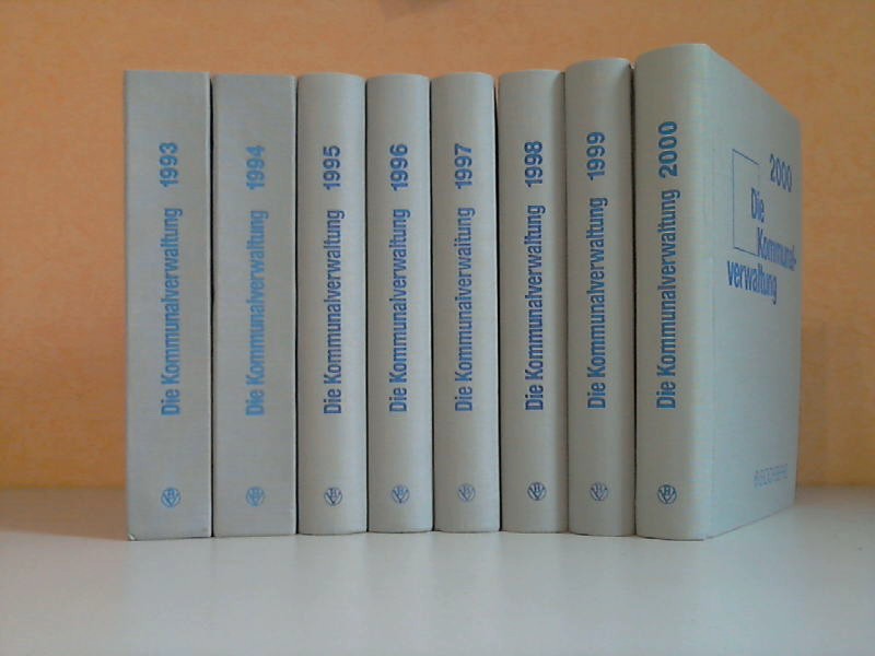 Frasch, Werner und Peter Neumann;  Die Kommunalverwaltung. Ausgabe Sachsen 1993 bis 2000 - Fachzeitschrift für die kommunale Selbstverwaltung 8 Bücher 