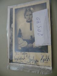 Holt, Evelyn  Bildpostkarte mit Widmung in tinte: Fr Polly! Herzlichst Evelyn Holt Mnchen, April 1934 