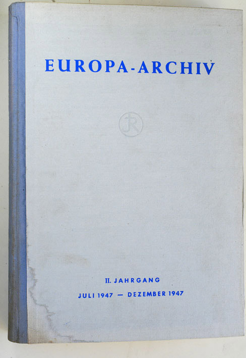 Cornides, Wilhelm (Hrsg.).  Europa-Archiv. Zeitgeschichte - Zeitkritik - Verwaltung - Wirtschaftsaufbau.  Juli 1947 bis Dezember 1947. 2. Jahrgang. Herausgegeben von Wilhelm Cornides. 