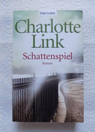 Link, Charlotte  Schattenspiel - Roman. 