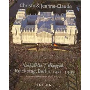 Christo / Jeanne-Claude  Verhüllter Reichstag, Berlin 1971 - 1995. 