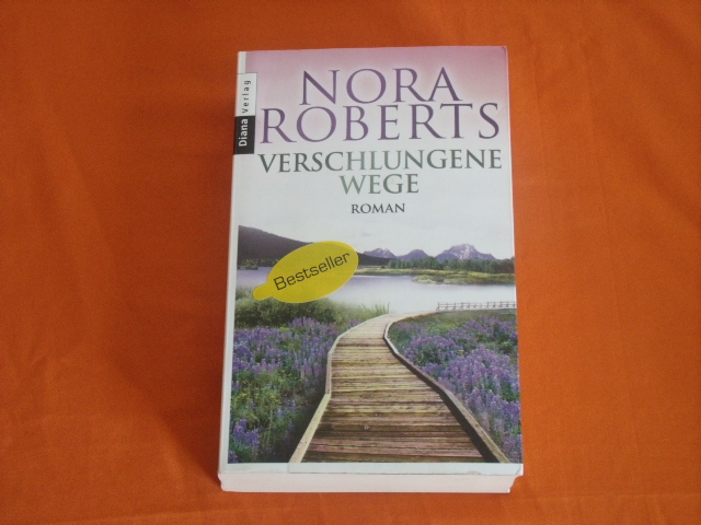 Roberts, Nora  Verschlungene Wege 