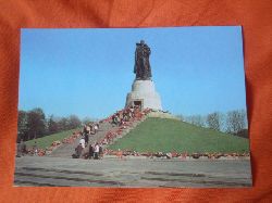   Postkarte: Berlin  Hauptstadt der DDR. Sowjetisches Ehrenmal im Treptower Park. 