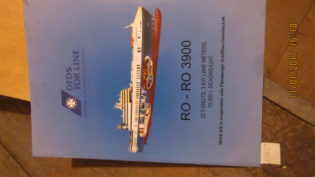 Werbefaltplan  RO - RO 3900  22,5 knots, 3831 Lane meters  10500 t. Deadweight 