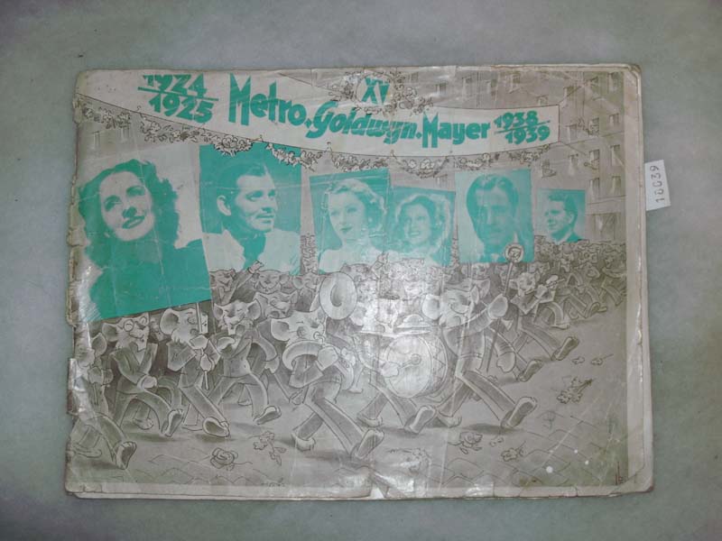 .  Metro Goldwyn Mayer 1924/25  1938/39  15 Gadi   (15 Jahre Metro Goldwyn Mayer Jubiläumsschrift in lettischer Sprache) 
