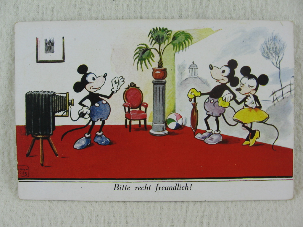   Micky Maus / Mickey Mouse Postkarte " Bitte recht freundlich ". 