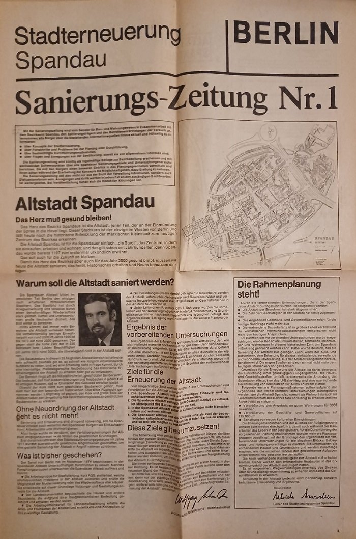 Bezirksamt Spandau, Westberlin (Herausgeber):  Stadterneuerung Spandau. Sanierungs-Zeitung Nr. 1, 1977. Altstadt Spandau. Das Herz muß gesund bleiben! 